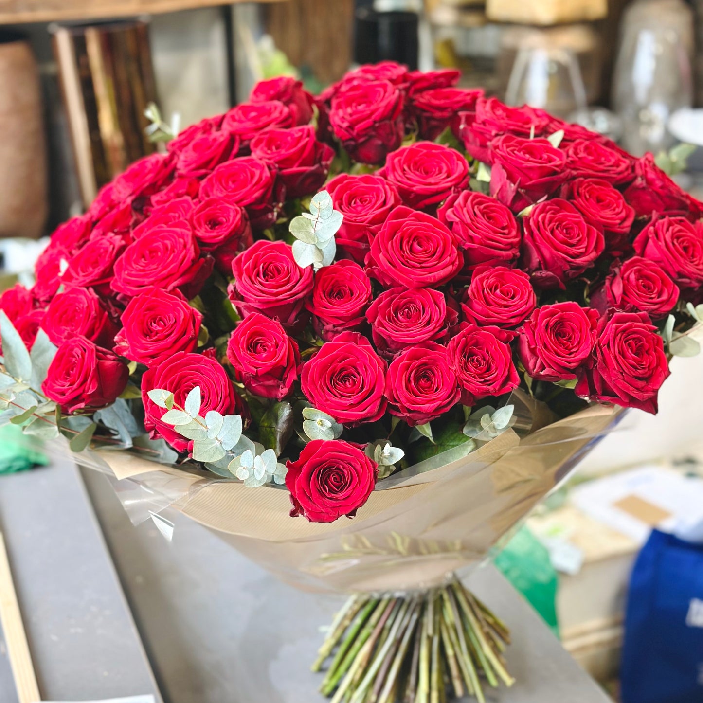 100 Red Naomi Roses